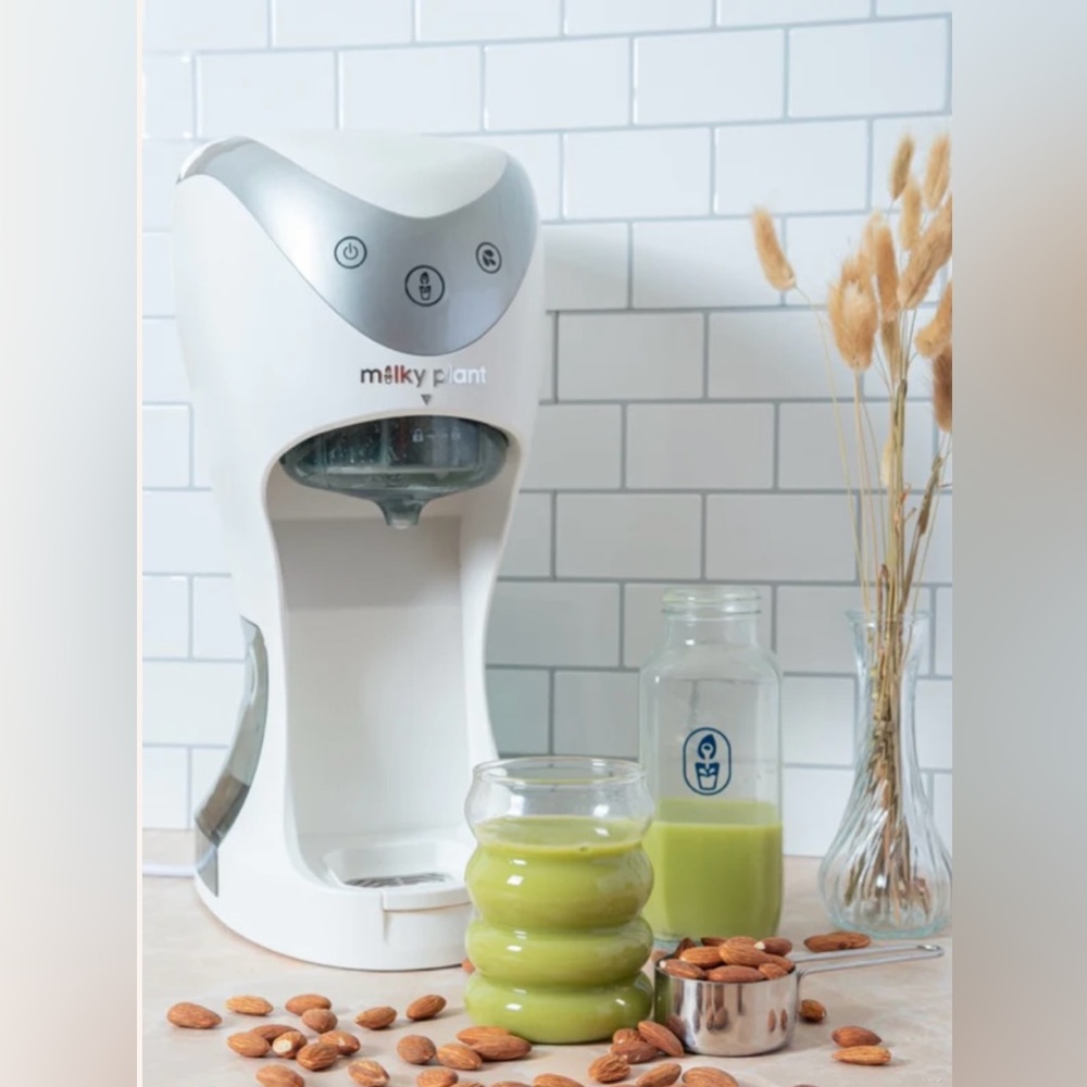 Milky Plant Nut Milk Maker